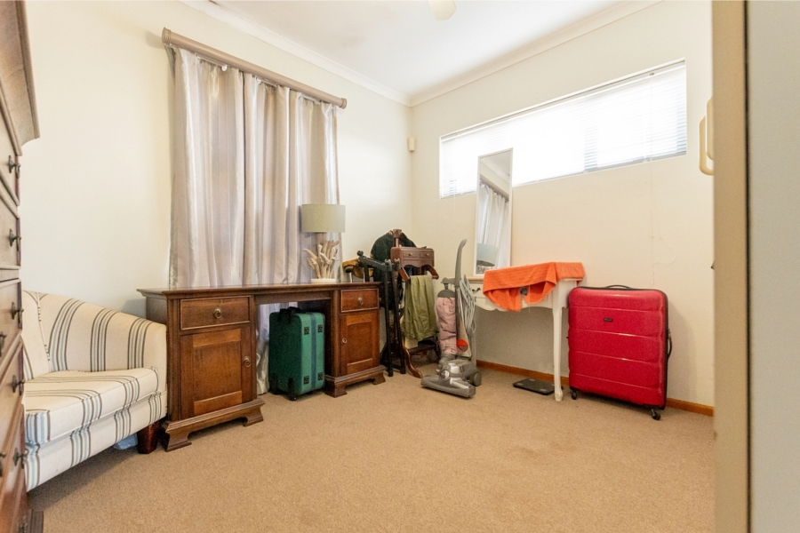 5 Bedroom Property for Sale in Duyker Eiland Western Cape